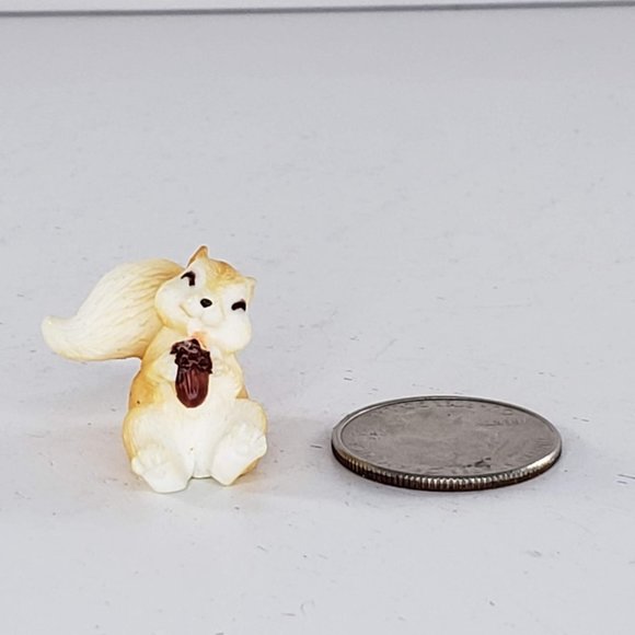 Squirrel Miniature Figurine Tiny Happy Holding Acorn - Picture 2 of 7